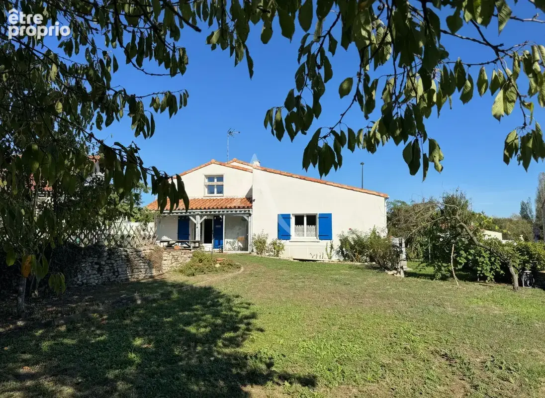 Maison à MOUZEUIL-SAINT-MARTIN
