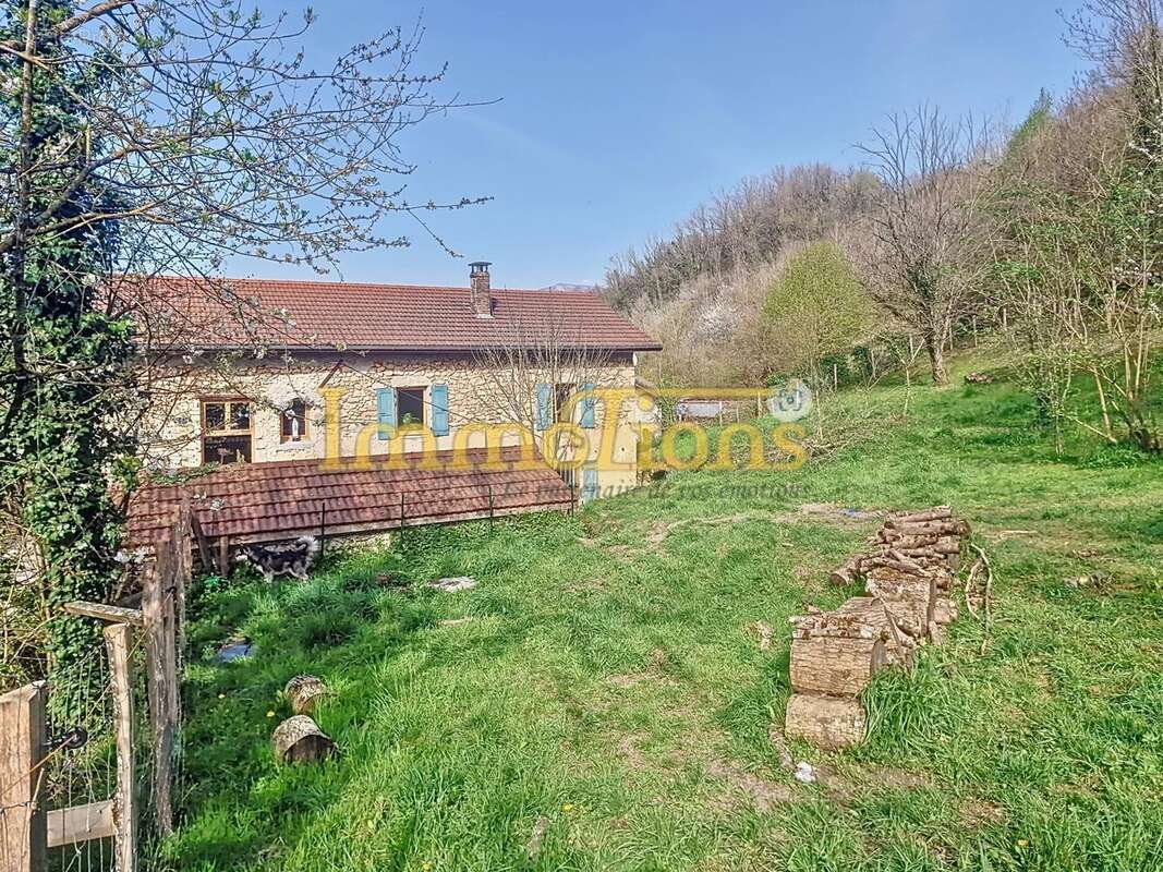 Maison à SAINT-JUST-DE-CLAIX