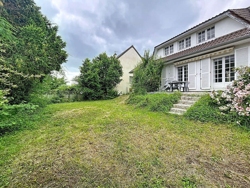 Maison à YERRES