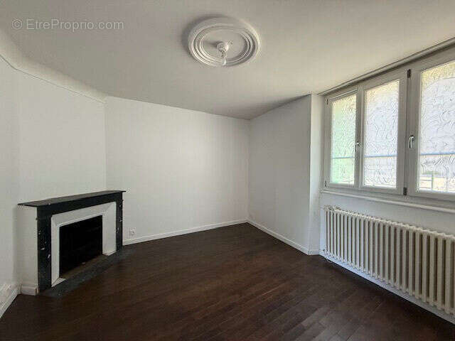 Photo 2 - Maison à LA FERTE-GAUCHER