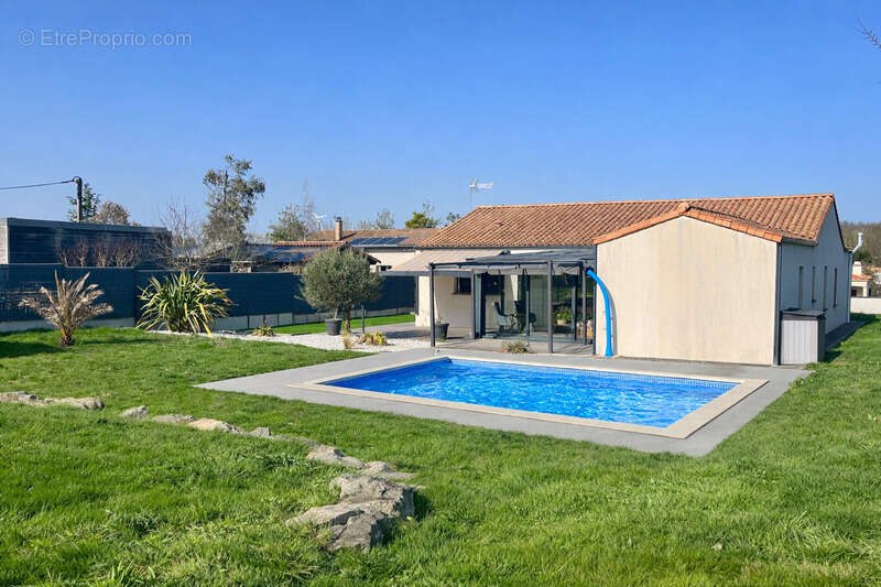 Maison à SAINT-BENOIST-SUR-MER