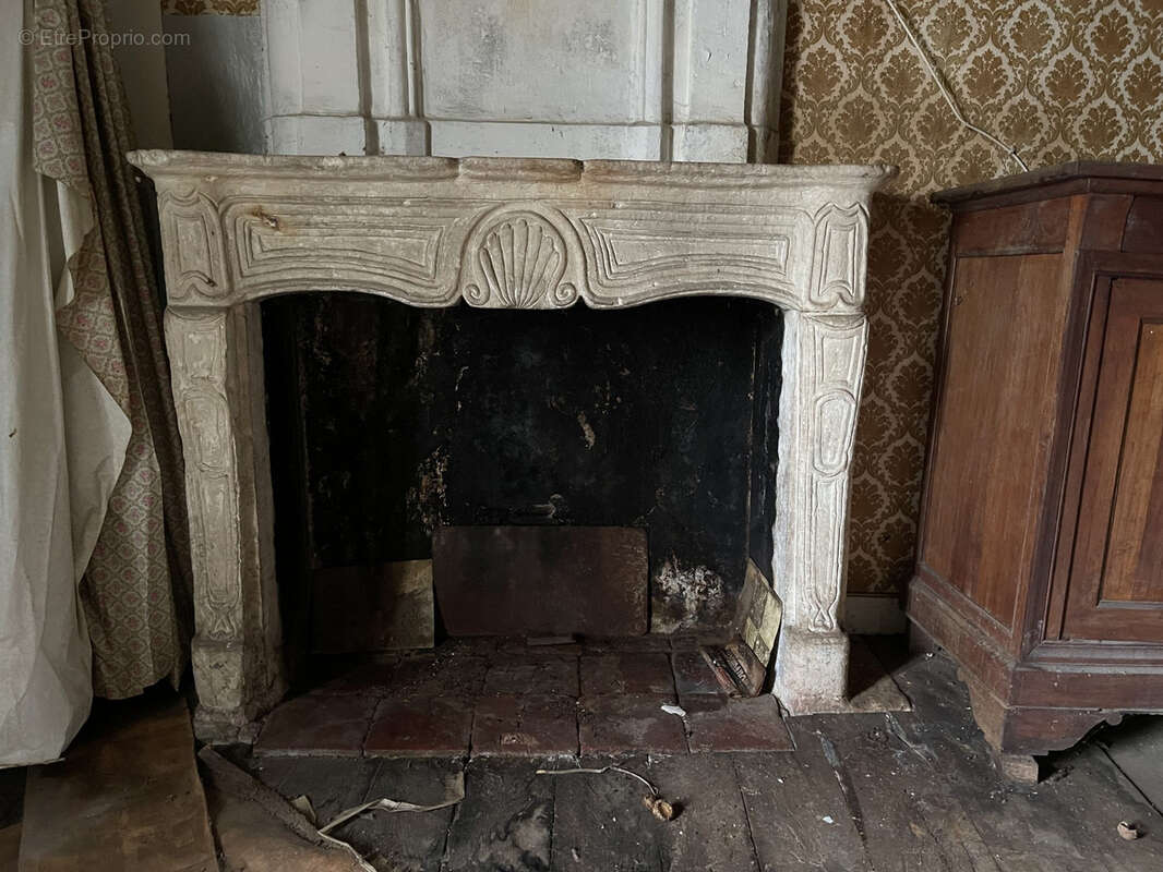 Maison à SAINT-AQUILIN