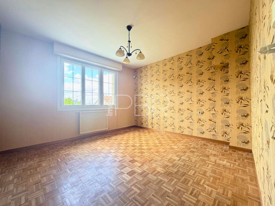 Maison T6 avec garage - photo 11
