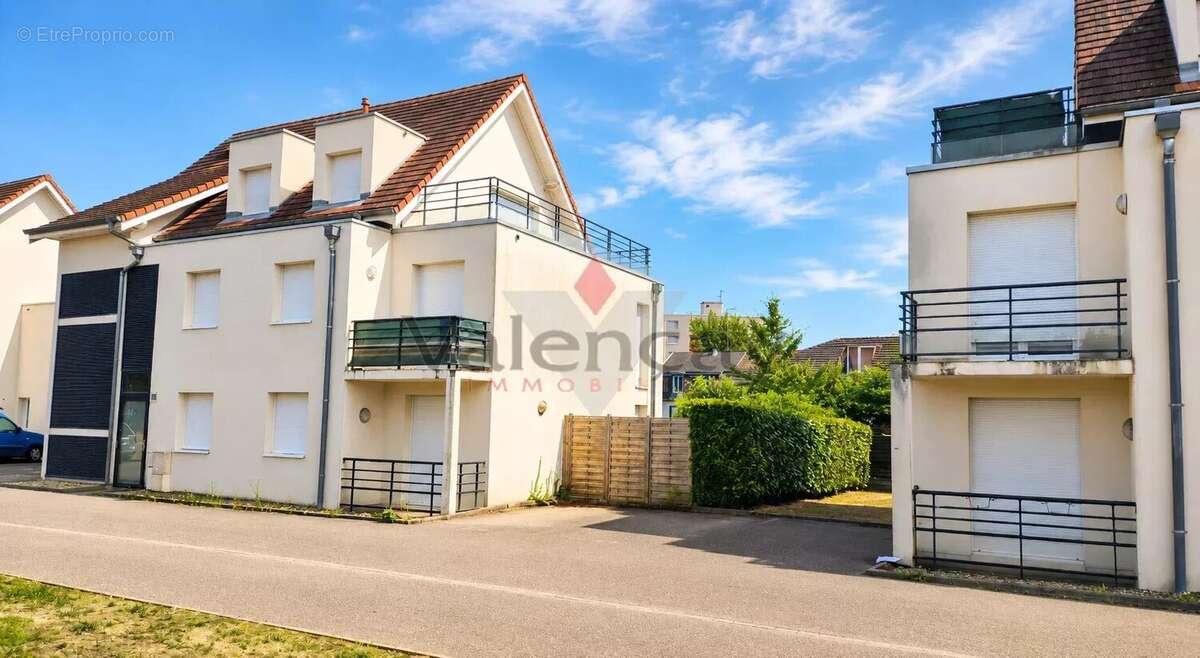 Illzach 2P  lumineux avec terrasse -garage- parking et cave - photo 6