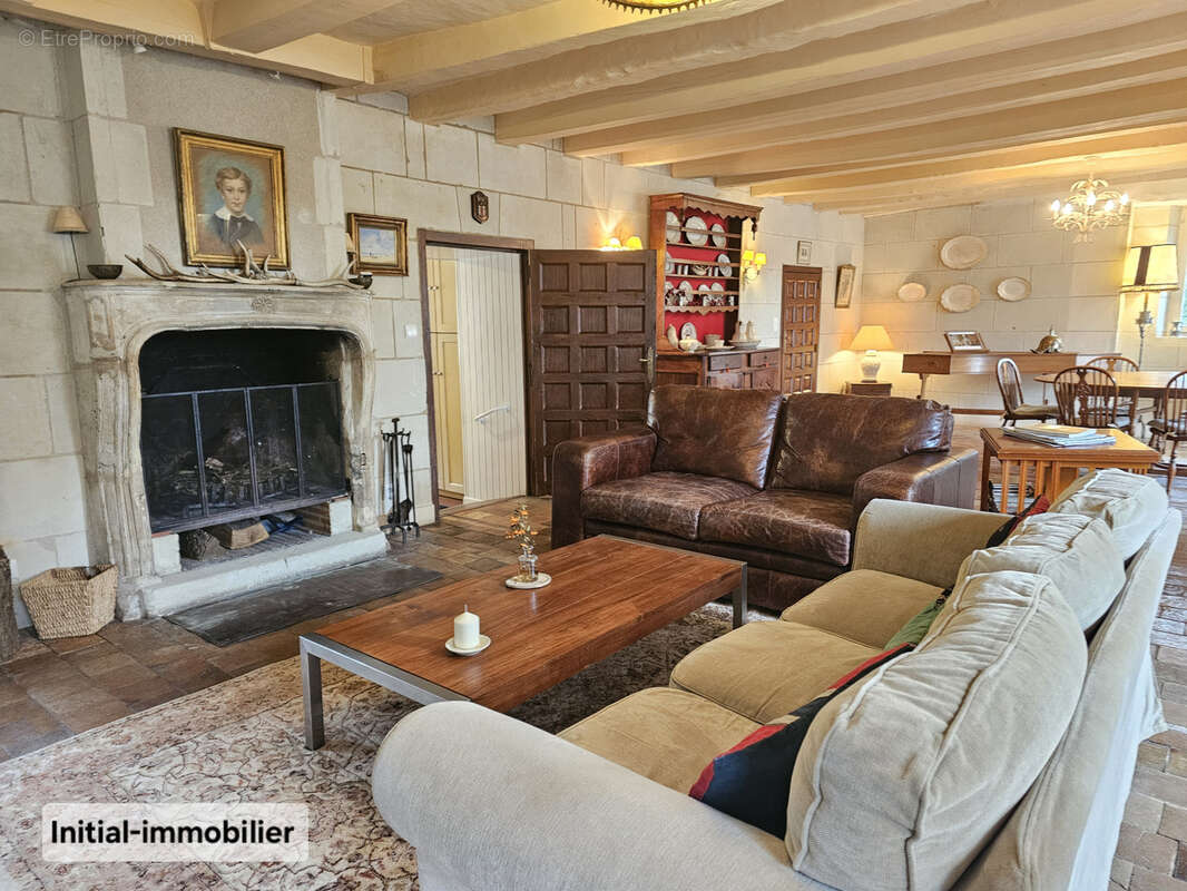 Maison à NEUILLE-PONT-PIERRE