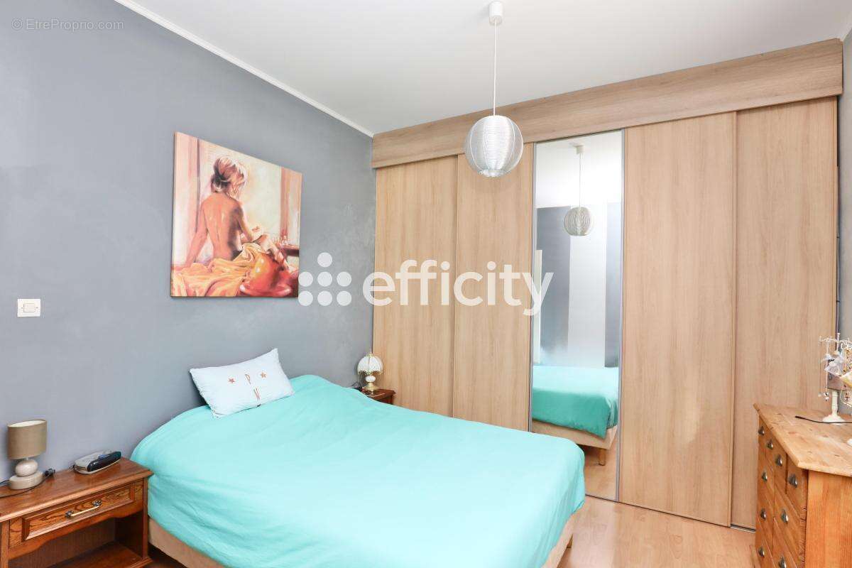 Maison 140 m² à Croix  - photo 11