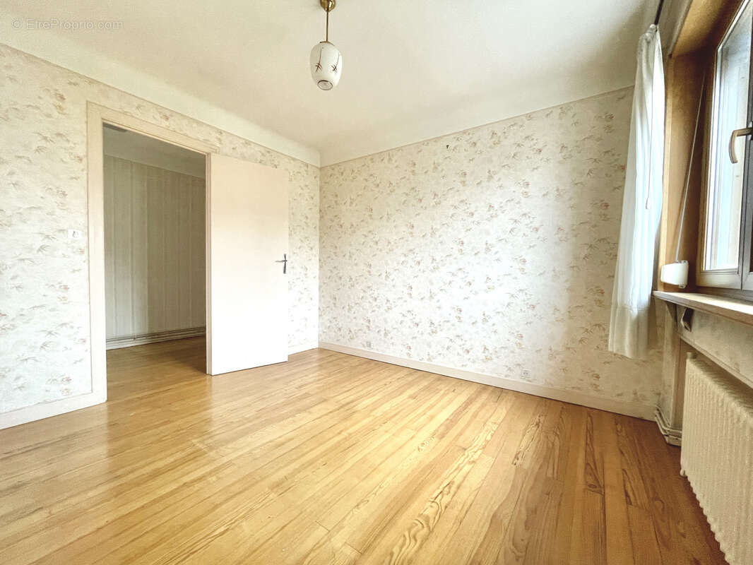 Maison à SAINT-QUENTIN