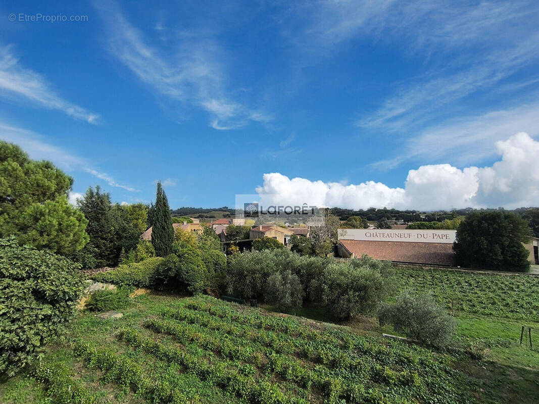 Appartement à CHATEAUNEUF-DU-PAPE