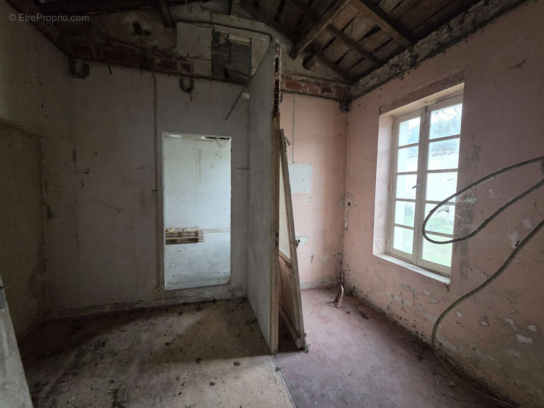 Maison à TRIAC-LAUTRAIT