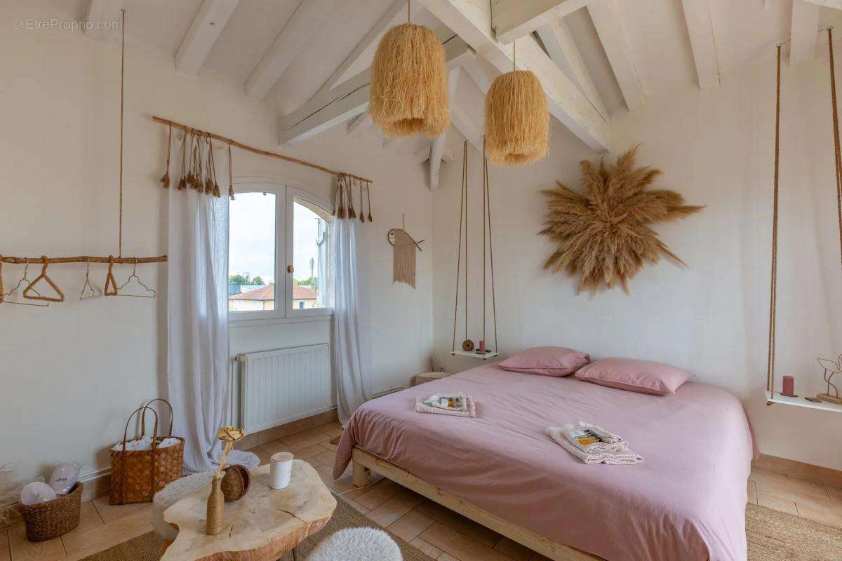 Maison à VAULX-EN-VELIN