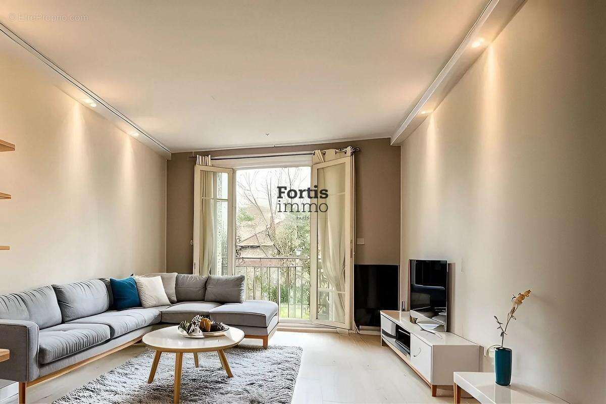 Appartement à DUGNY