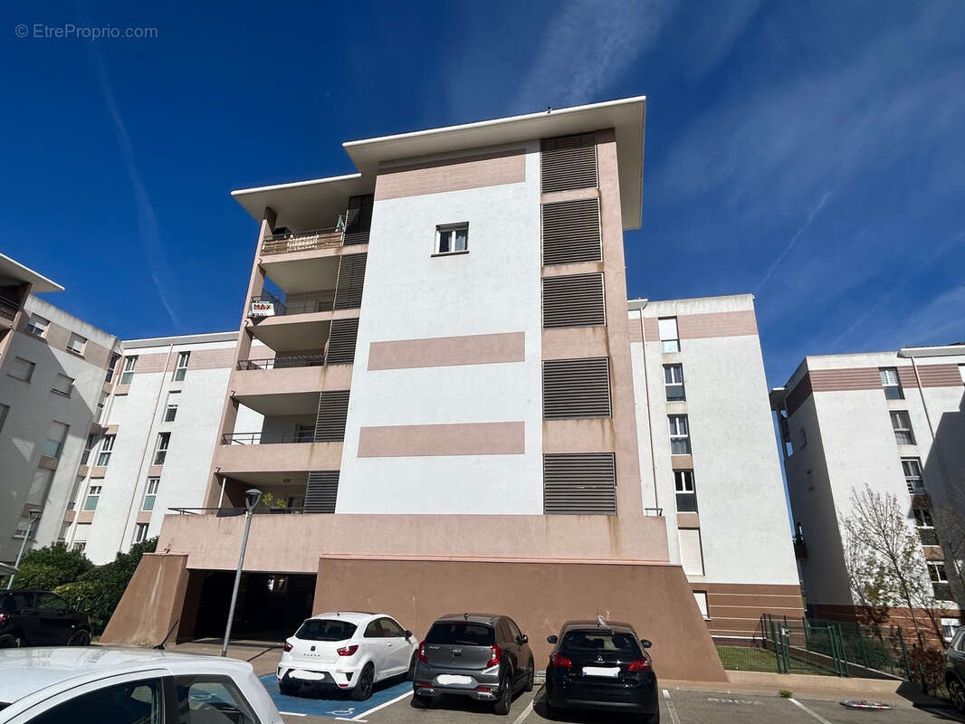 Vente T2 45m2 secteur Atrium - photo 7
