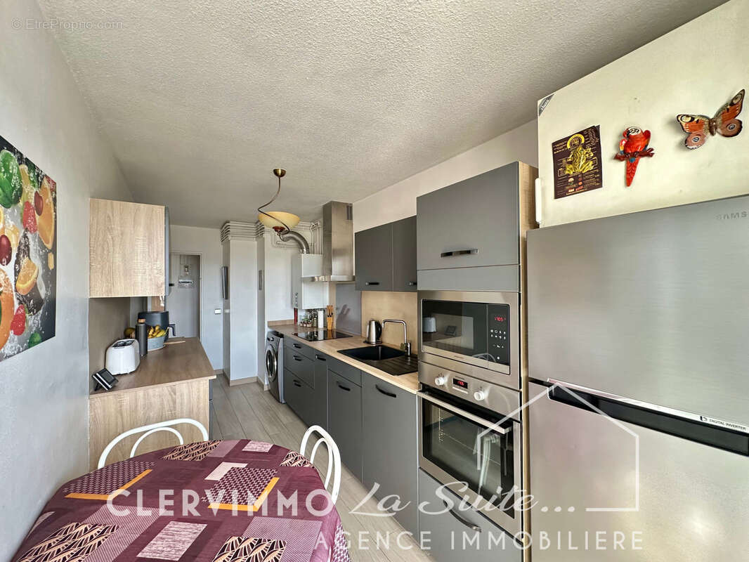 Appartement à MARSEILLE-11E