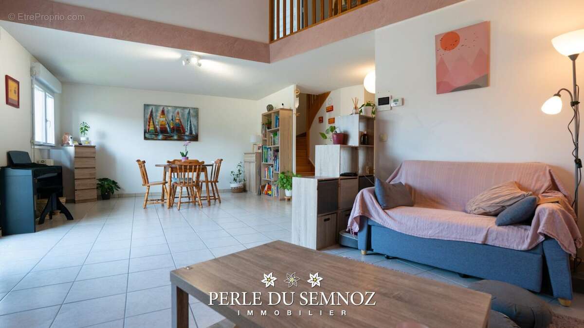 Appartement à QUINTAL