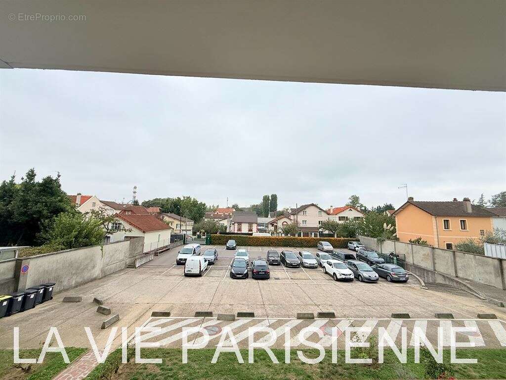 Appartement à STAINS