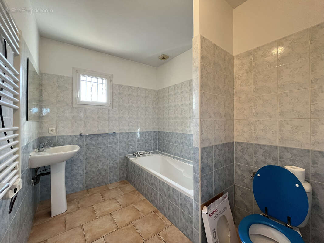 Maison à SAINT-MAXIMIN-LA-SAINTE-BAUME