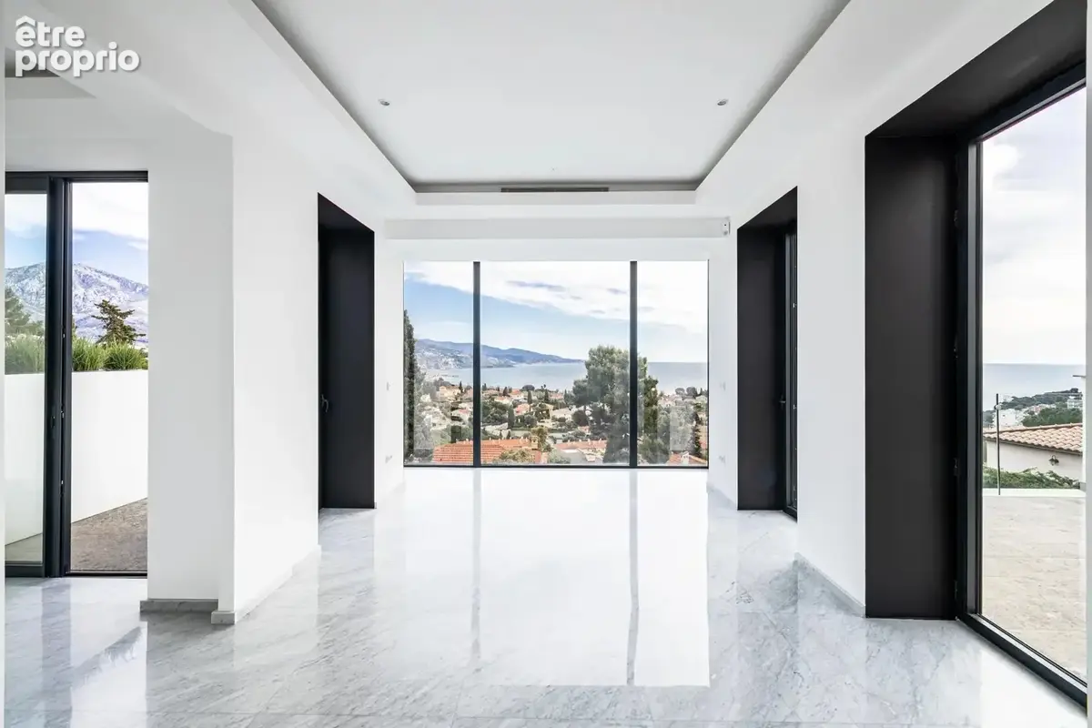 Roquebrune-Cap-Martin - Exceptionnelle villa 350m² 4 chambres, piscine, vue mer panoramique - photo 6