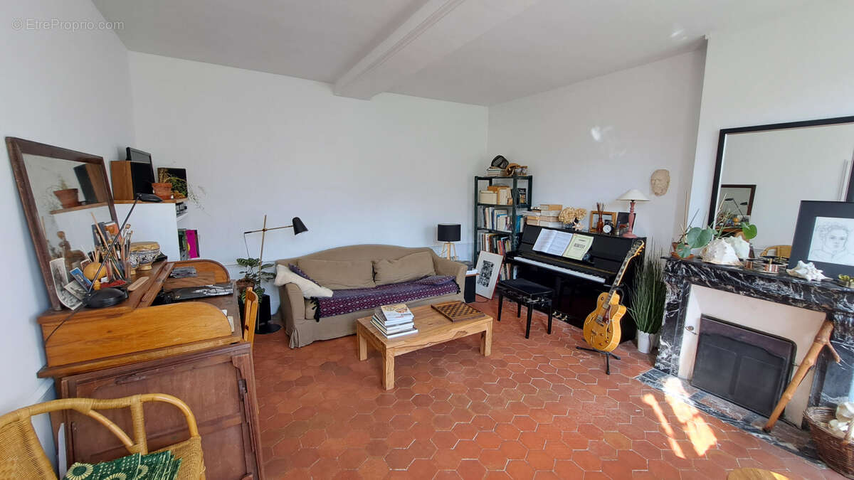 Maison à PONT-SUR-YONNE