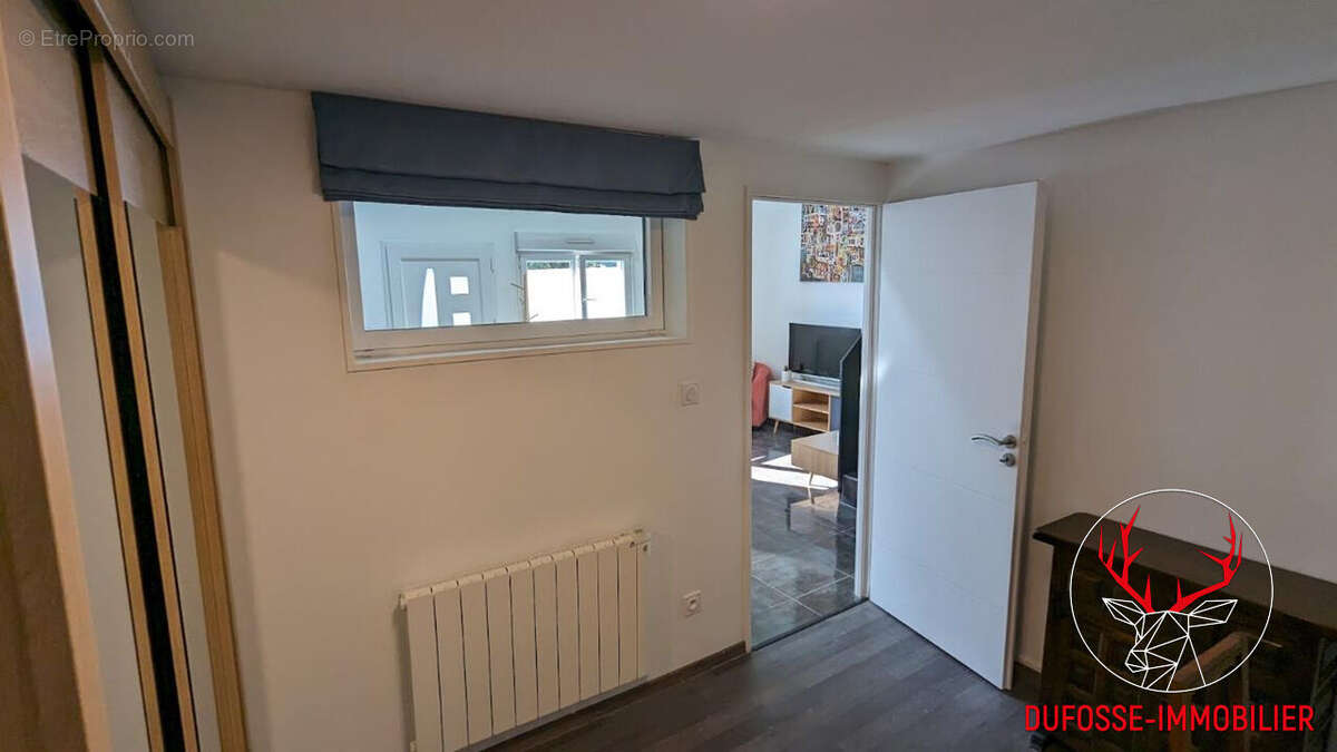 Maison à MONTANAY