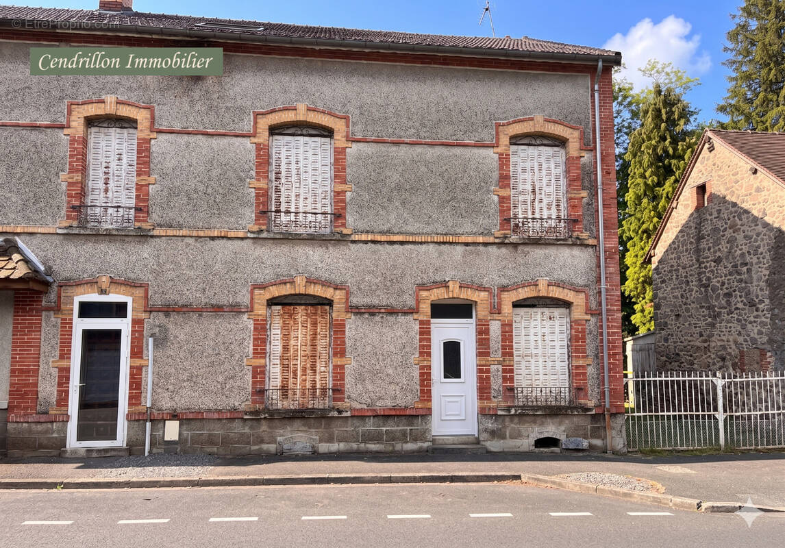 Maison à MOURIOUX-VIEILLEVILLE