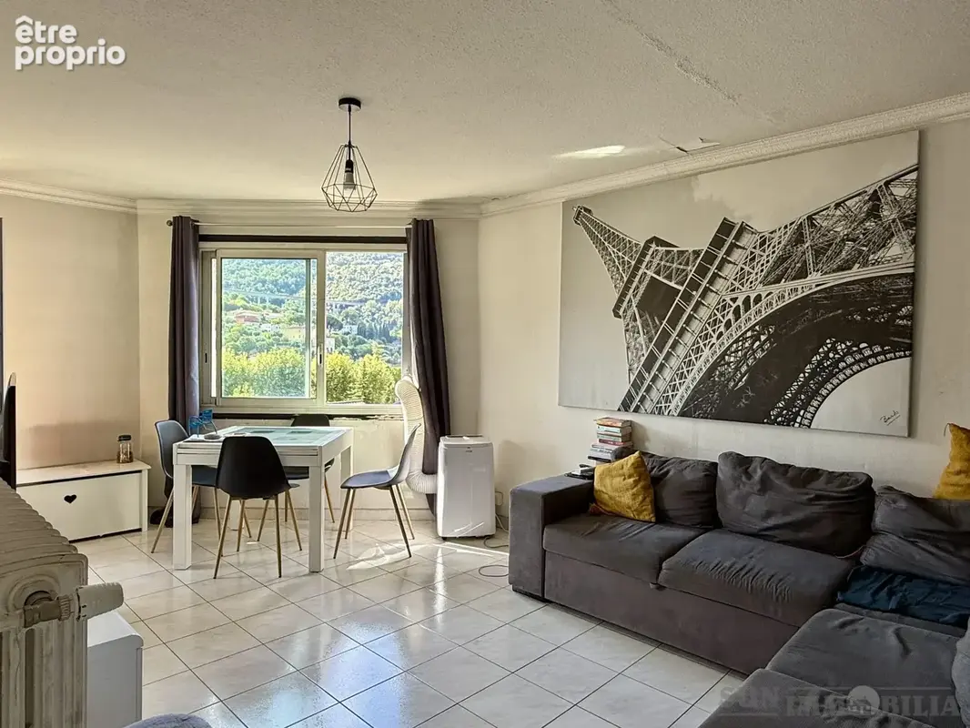 Appartement 62 m² à La Trinite  - photo 1