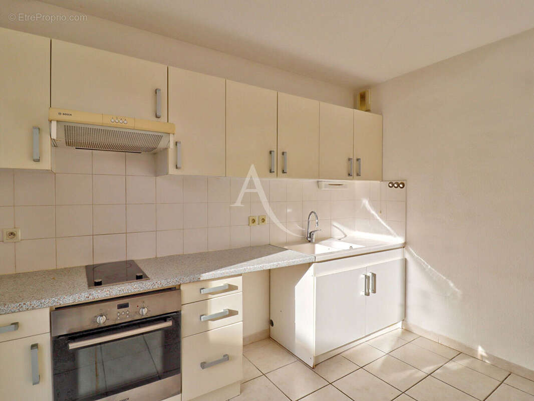 Appartement type3 de 68.78 m2 en rez de jardin avec jardinet box manosque - photo 7