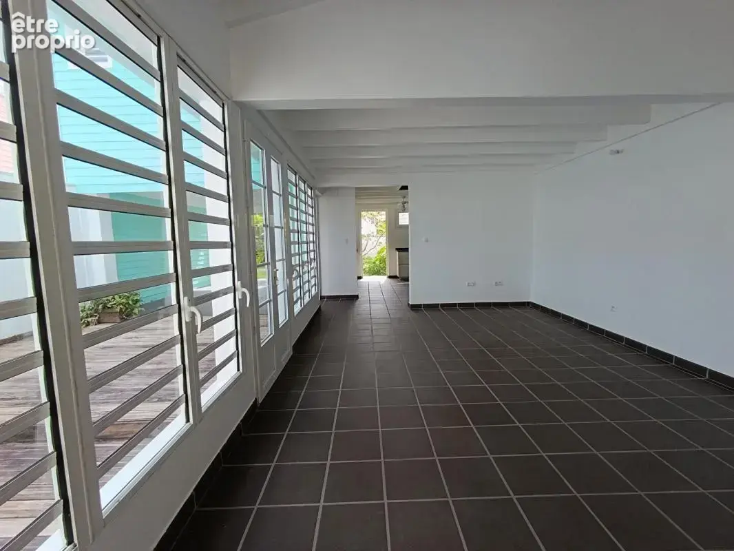 Duplex F4  160 m2 -Jardin piscinable - Résidence sécurisée - 800m plage Trois ilets - photo 10
