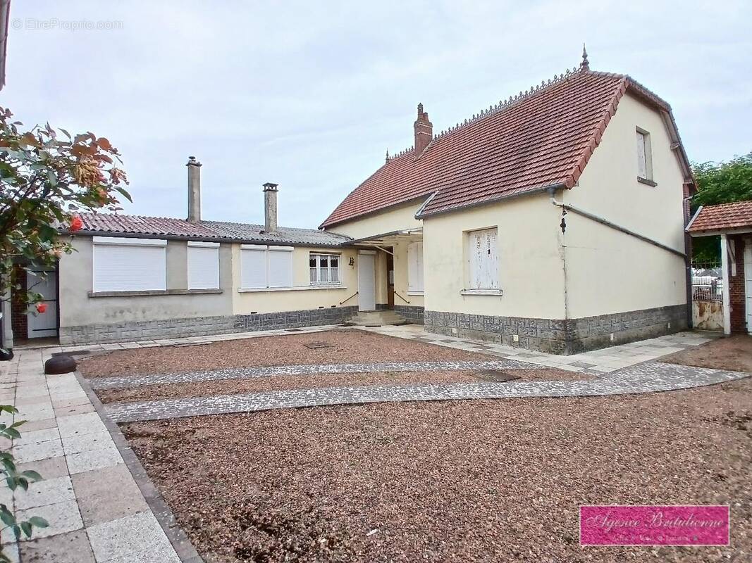 Maison à BRETEUIL