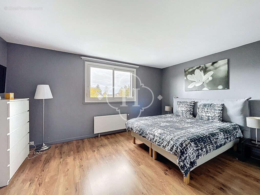 Maison à MAREIL-SUR-MAULDRE