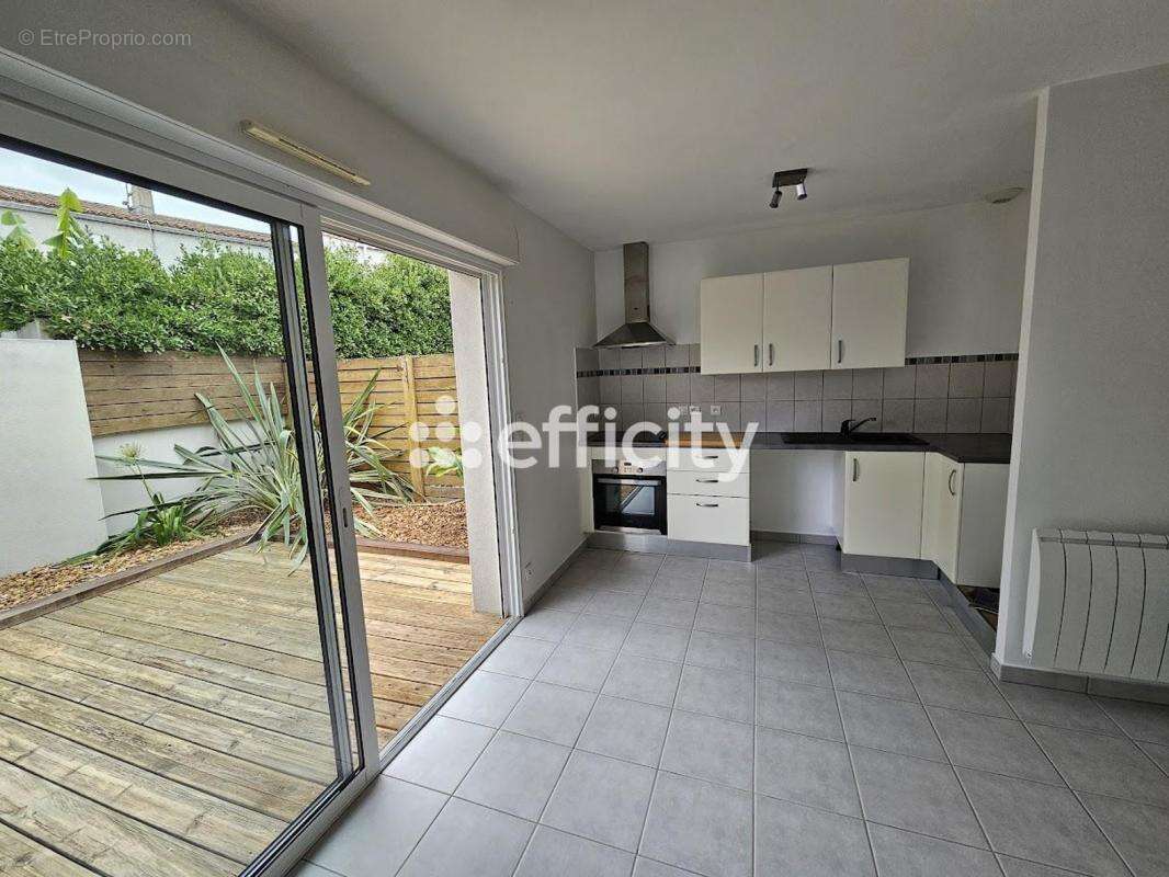 Maison à NIEUL-SUR-MER