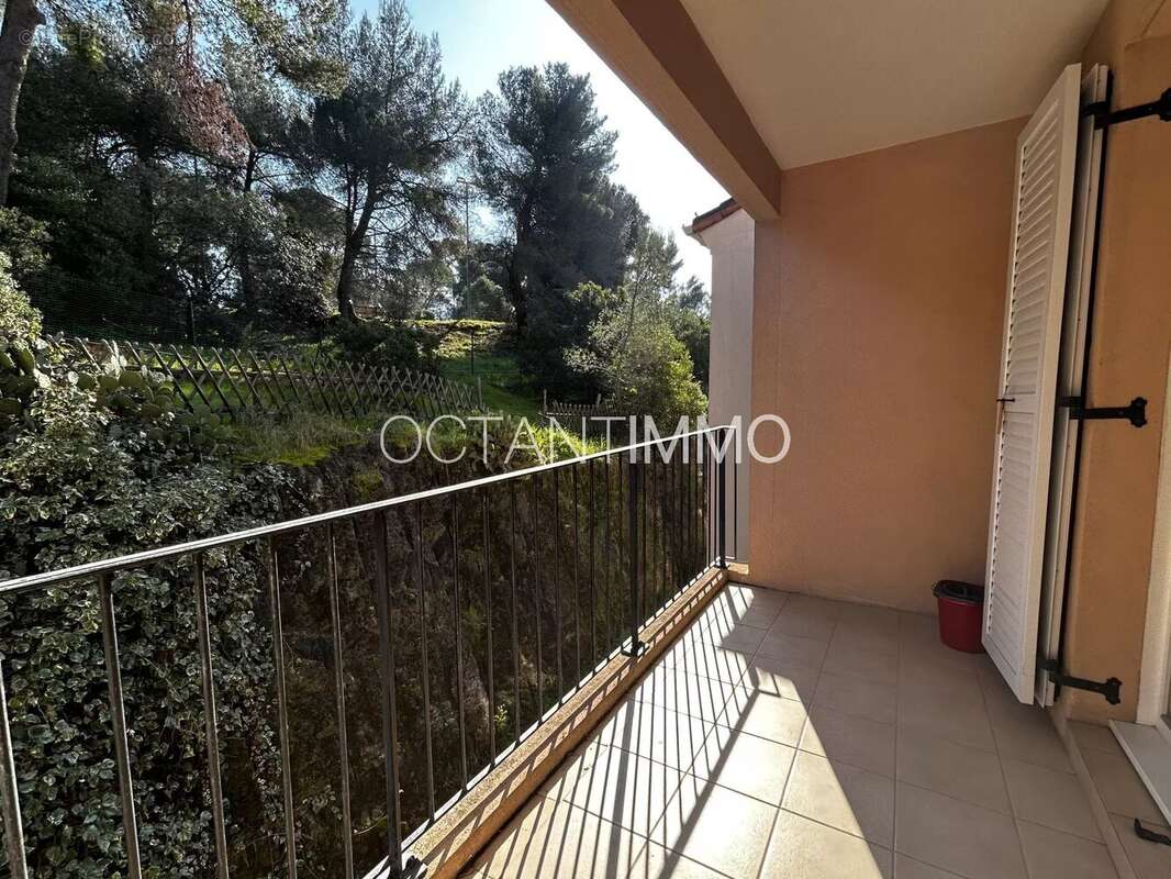 Appartement à VILLENEUVE-LOUBET