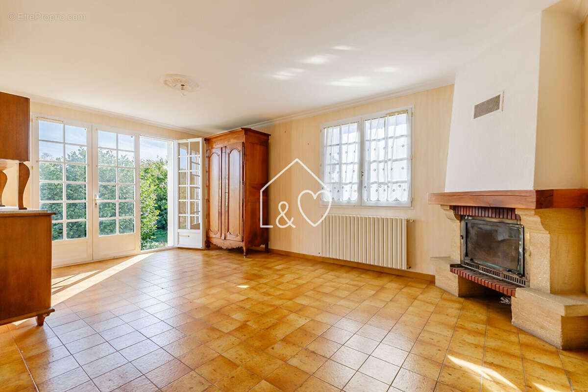 Maison à VENANSAULT