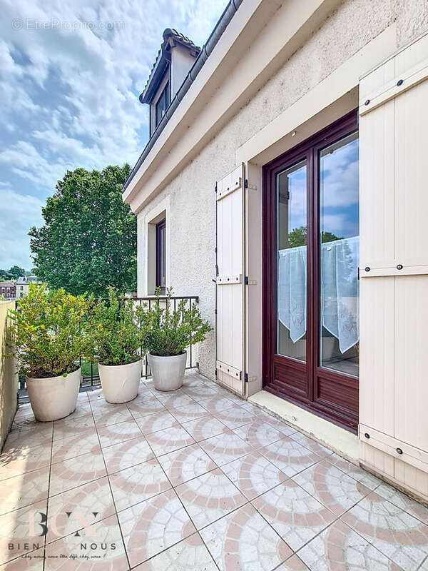 Appartement à PERSAN