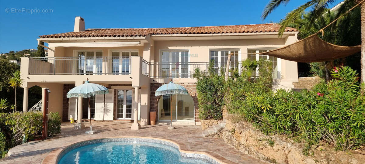 Maison à LES ISSAMBRES