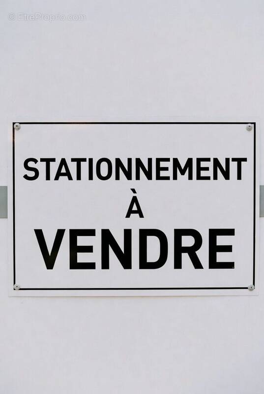 Parking à SAUMUR