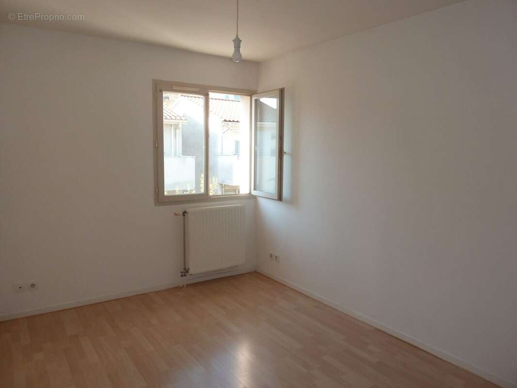 Appartement à LYON-8E