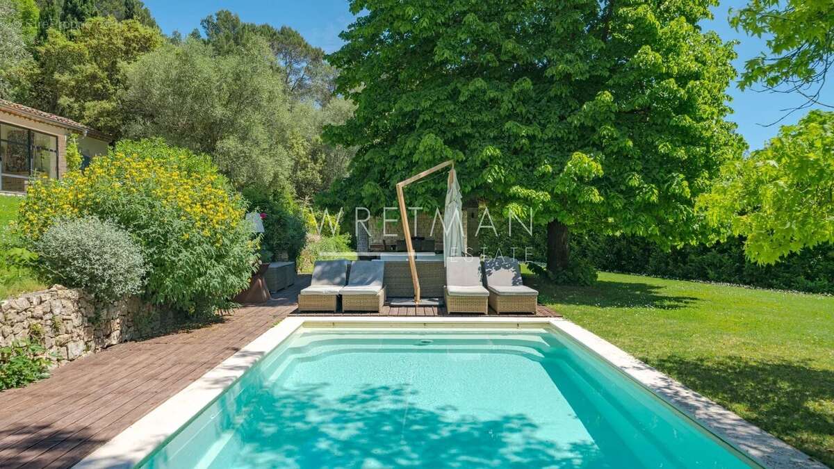 Maison à VALBONNE