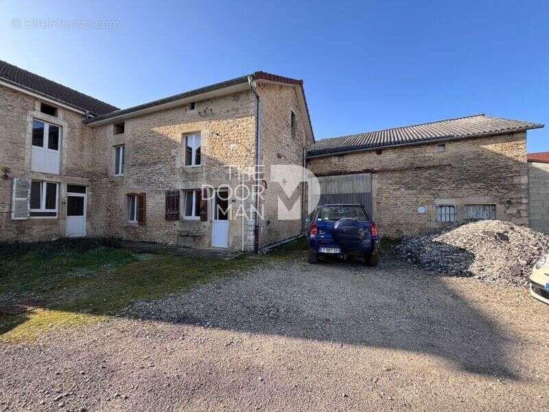 Maison à RIAUCOURT