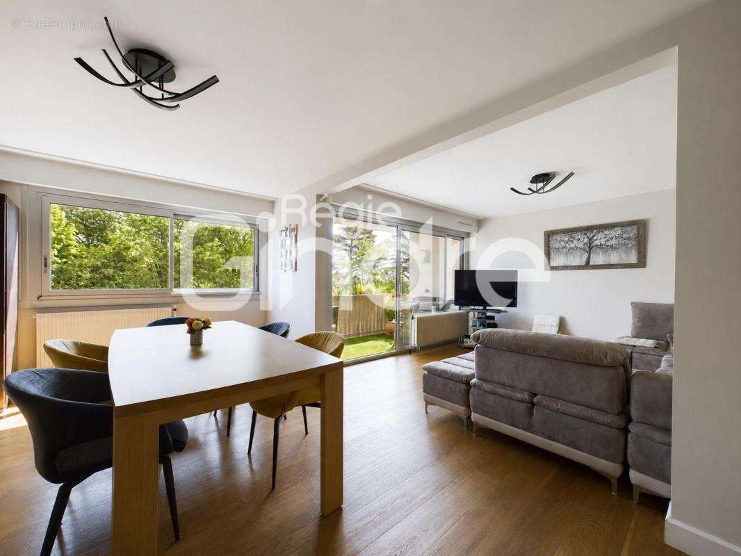 Appartement à CALUIRE-ET-CUIRE