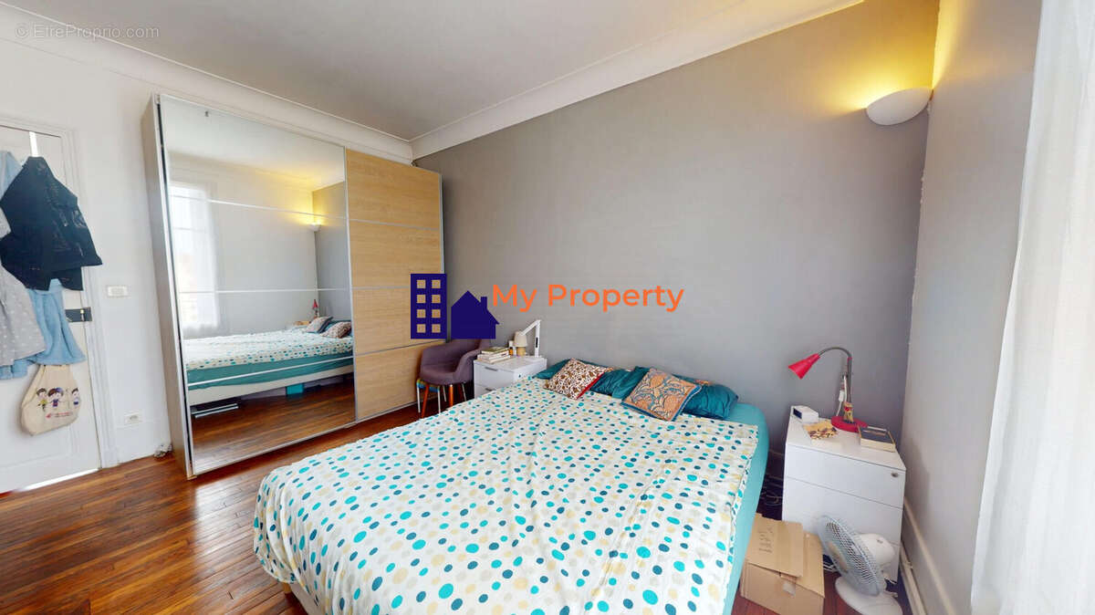 Appartement à HOUILLES