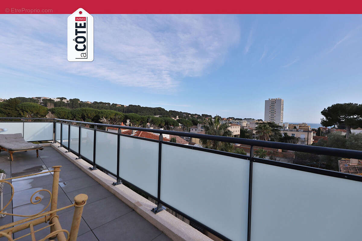 Appartement à CARRY-LE-ROUET