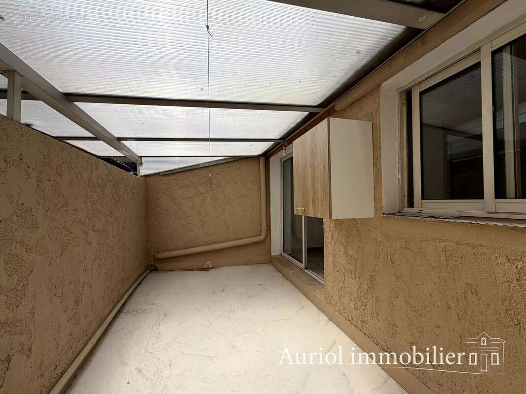 Appartement à AURIOL