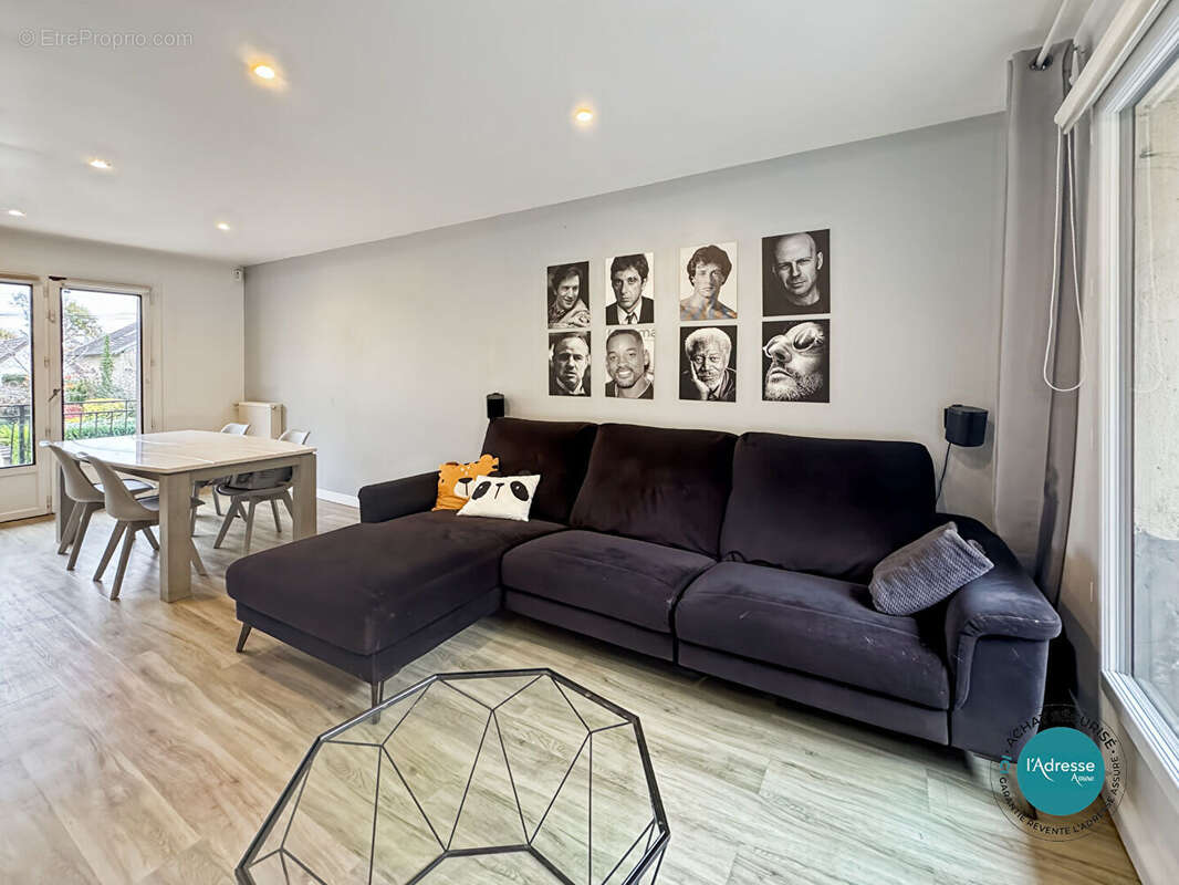 Maison à NAINVILLE-LES-ROCHES