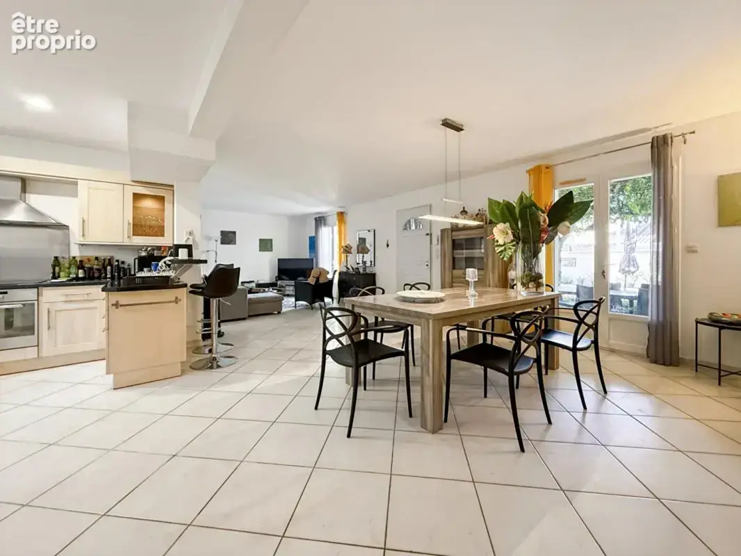 Le Grau-du-Roi maison à vendre avec piscine et 4 chambres - photo 2