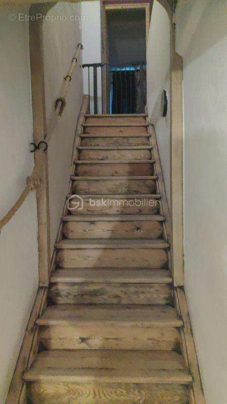Maison T4 de charme de plus de 100 m2 au cœur de Mane en Provence (04) - photo 5