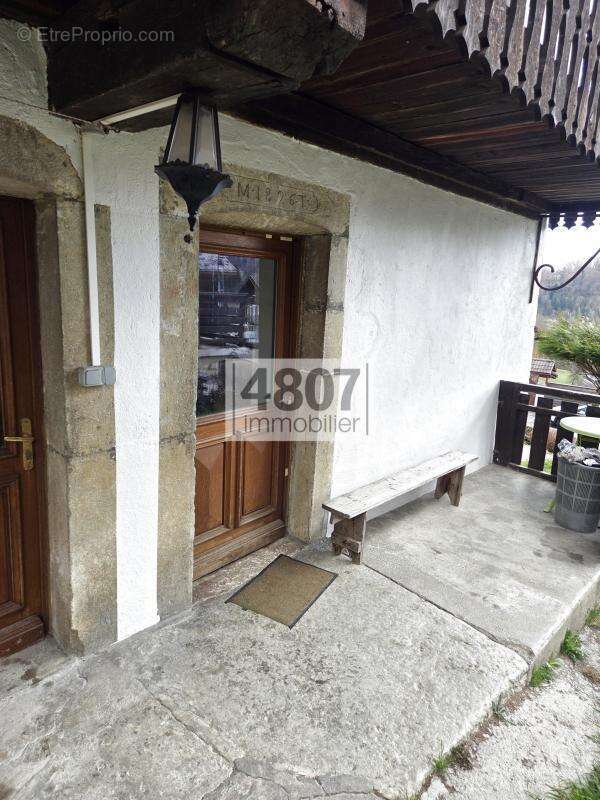 Appartement à ONNION