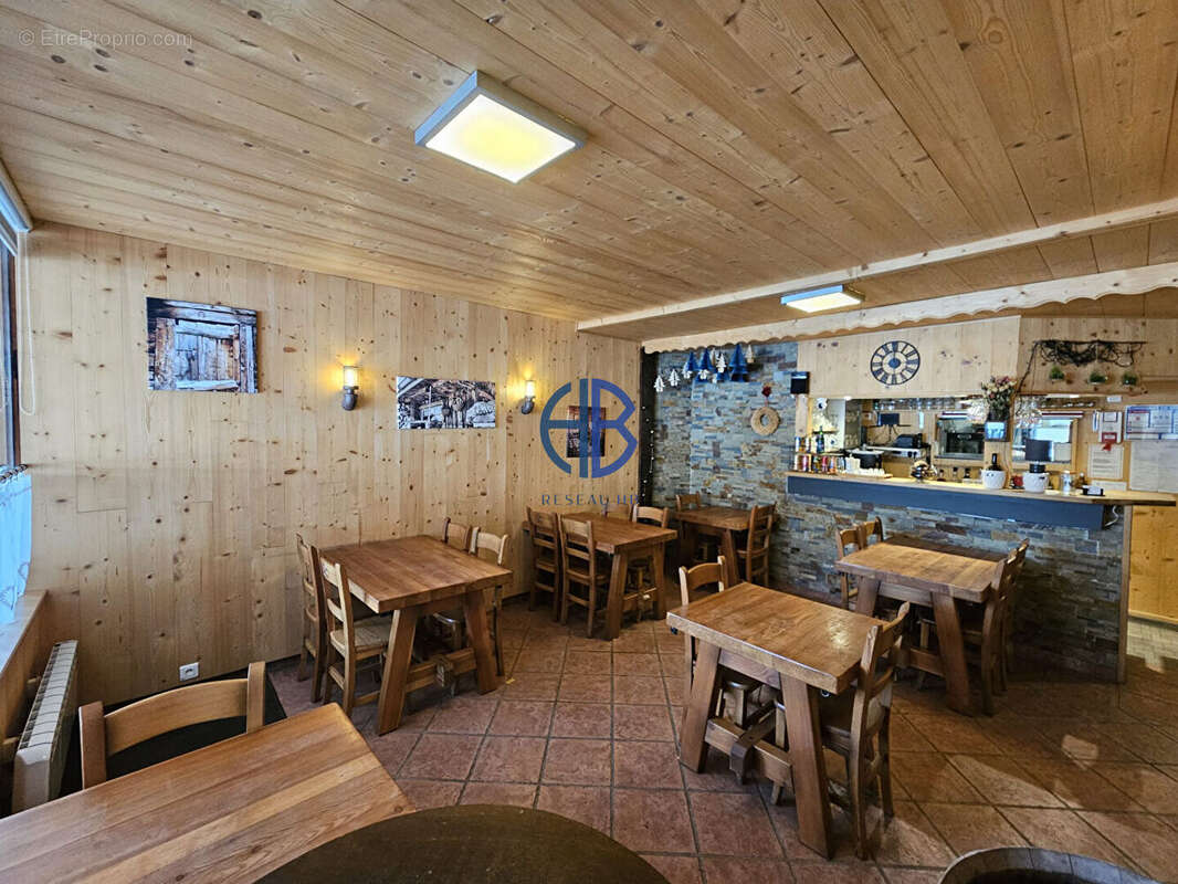 local commercial  restaurant , bail tout commerces, fond de commerce VALFREJUS - photo 3