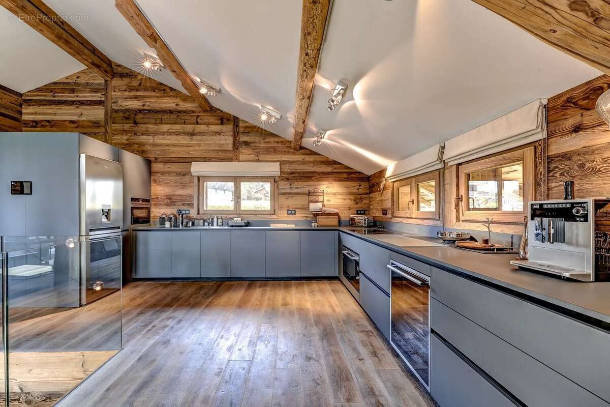 Maison à ARACHES-LA-FRASSE