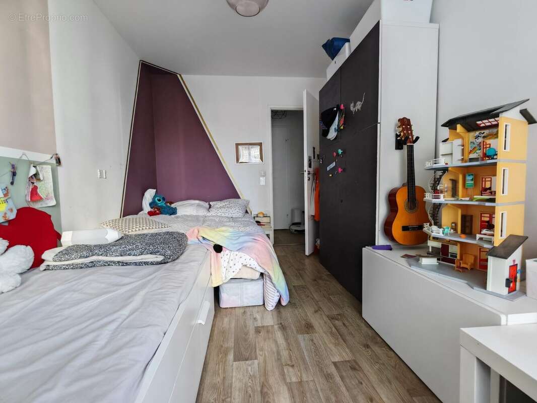 Appartement à GENNEVILLIERS
