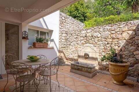 Maison à EZE